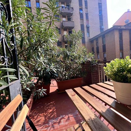 Appartme Guest House Seveso 40 Милано Екстериор снимка