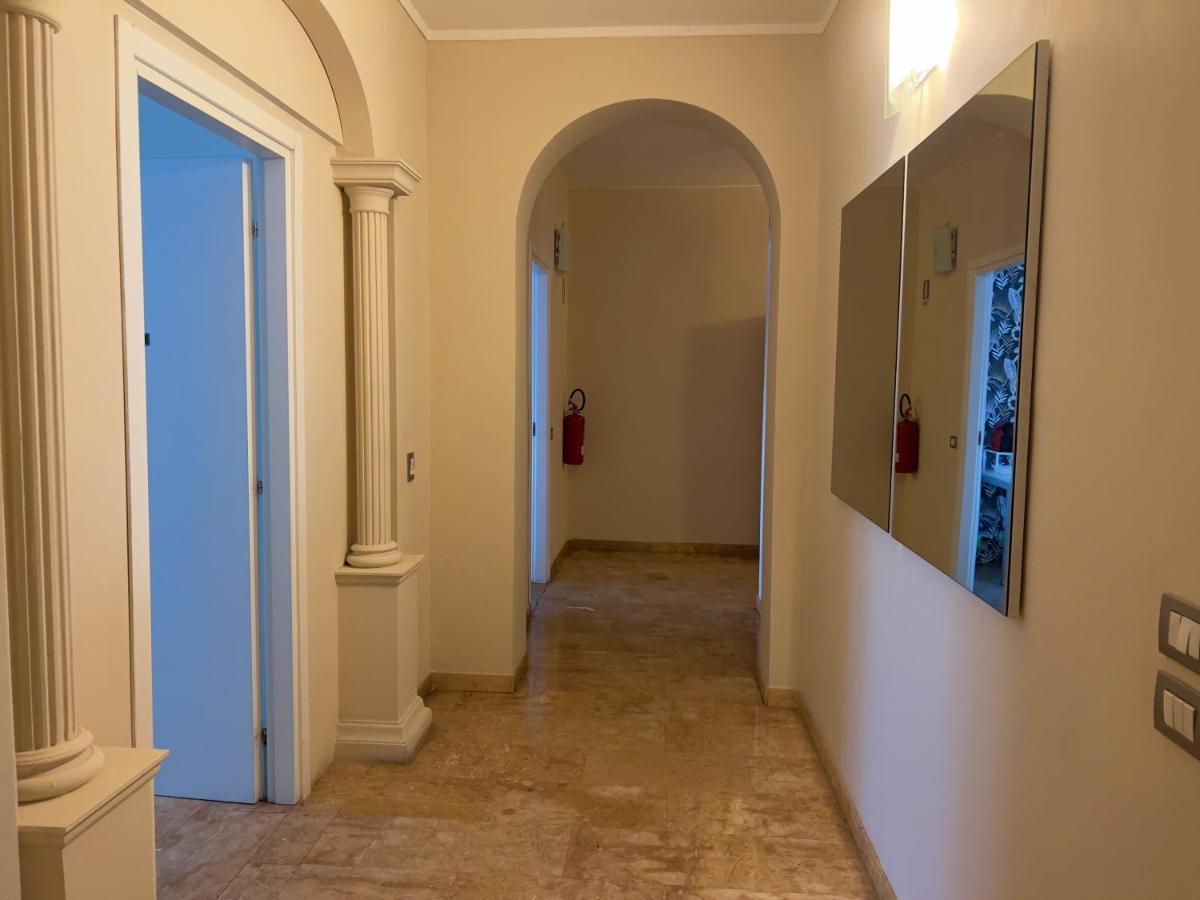 Appartme Guest House Seveso 40 Милано Екстериор снимка