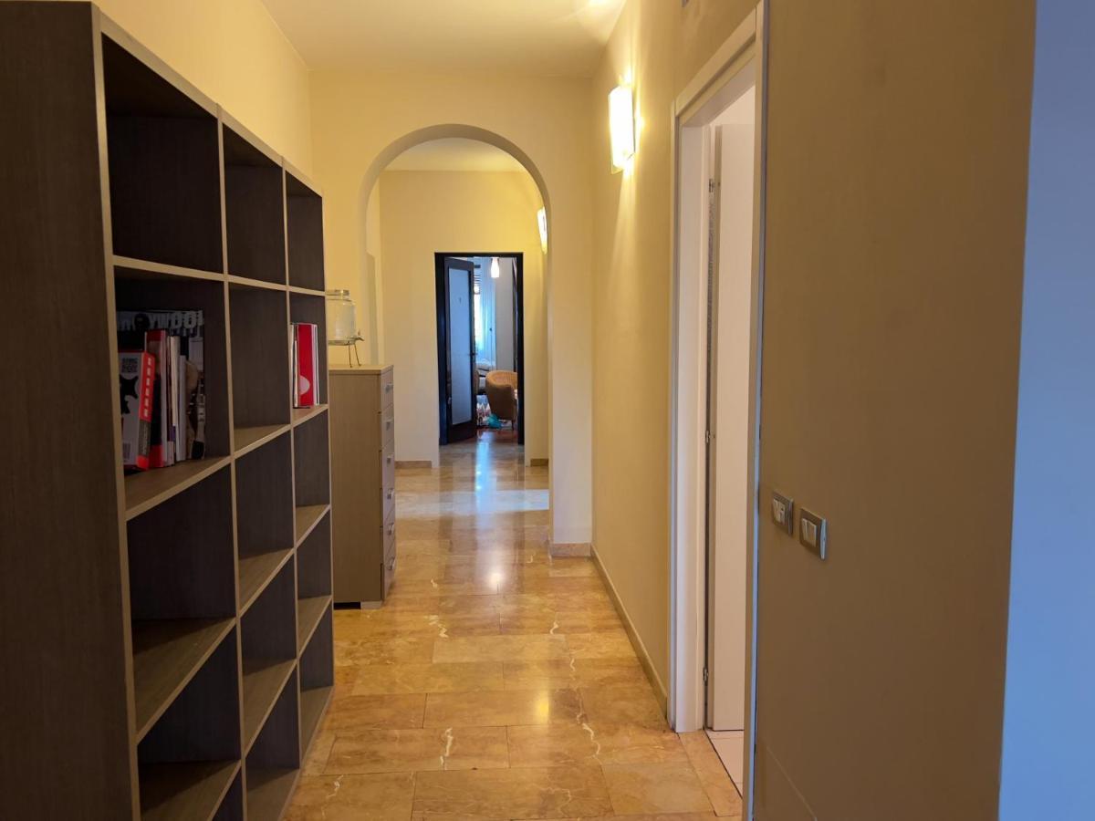 Appartme Guest House Seveso 40 Милано Екстериор снимка