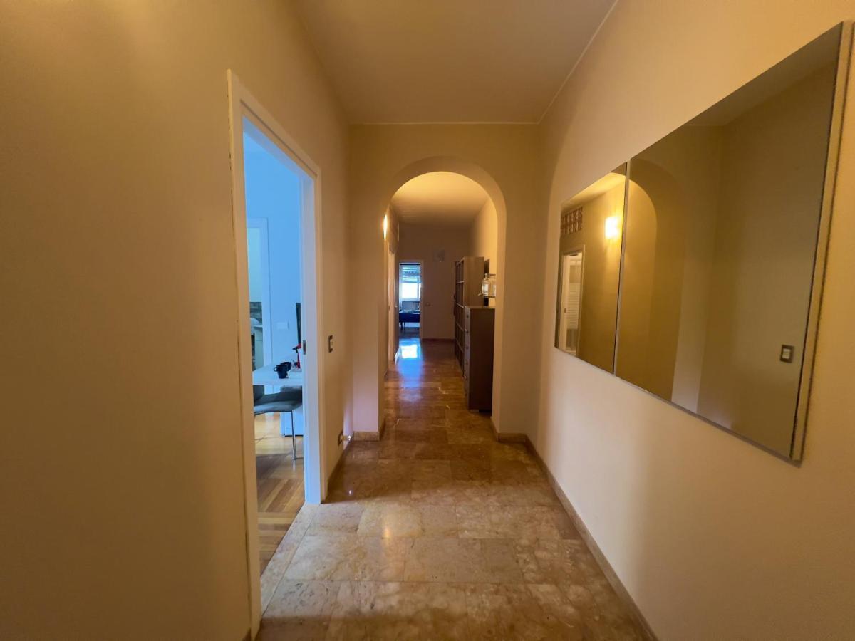 Appartme Guest House Seveso 40 Милано Екстериор снимка